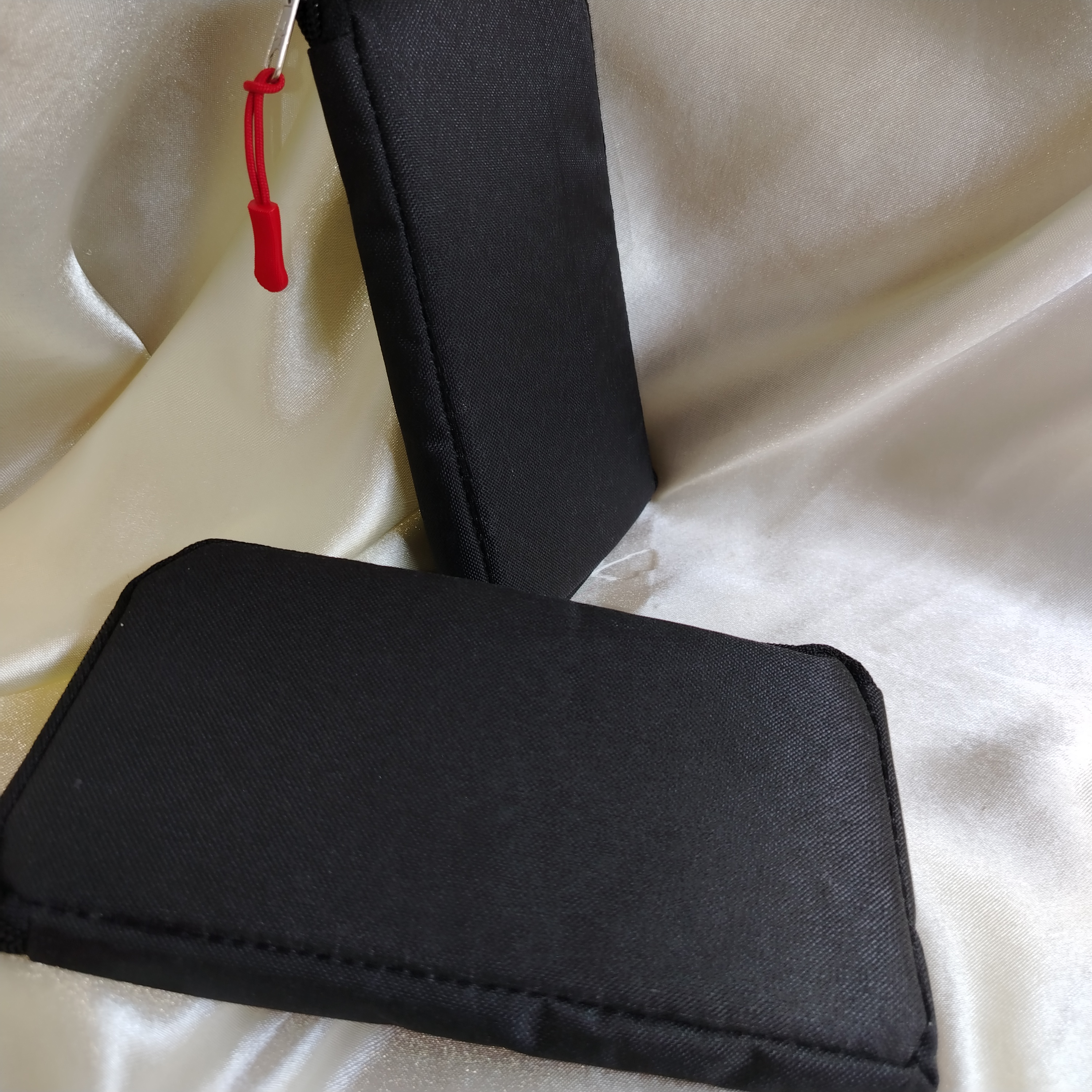 کیف پاوربانک برزنتی بدون طرح و کاملا ساده