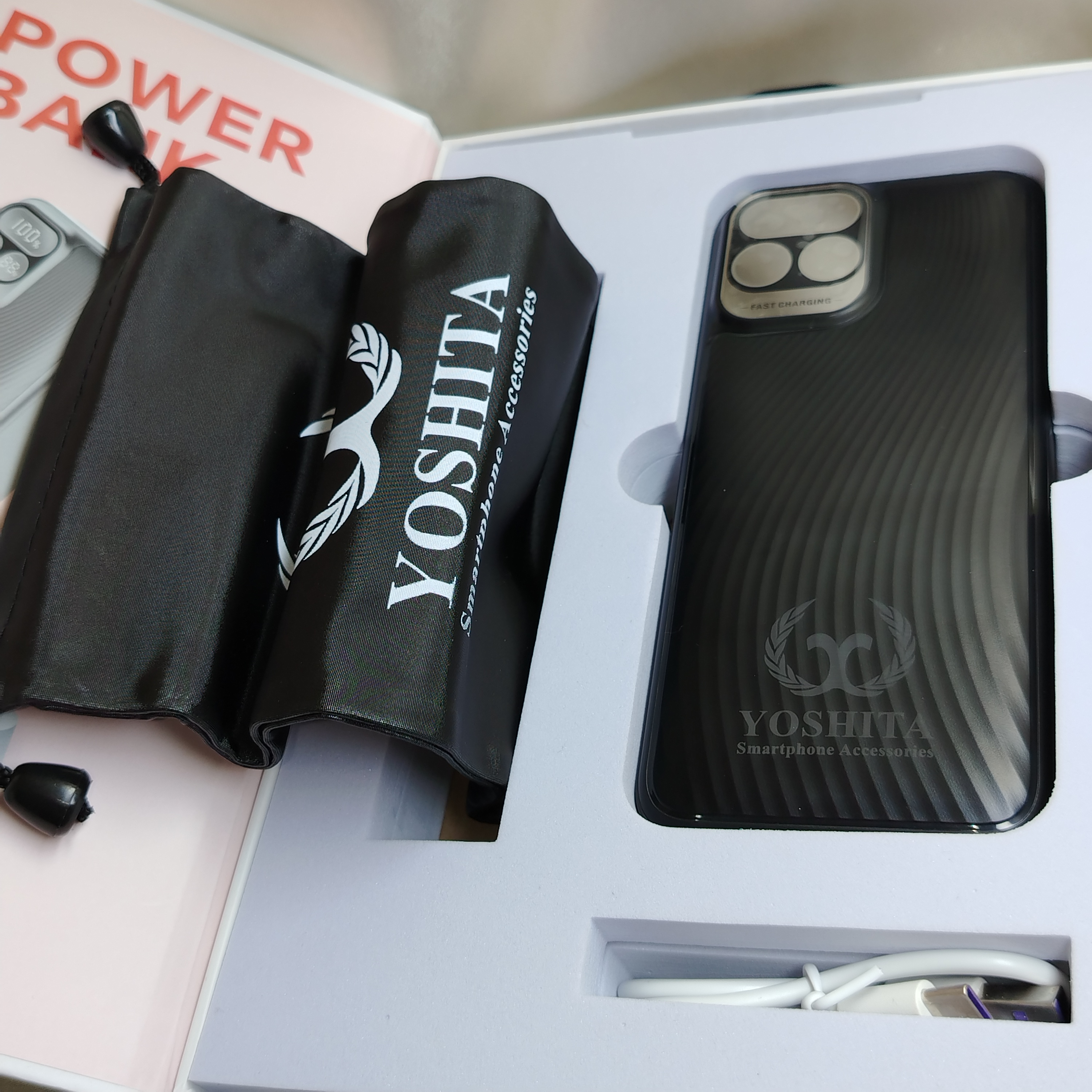 پاوربانک یوشیتا مدل YP004 ظرفیت 20000 میلی‌آمپر 22.5 وات