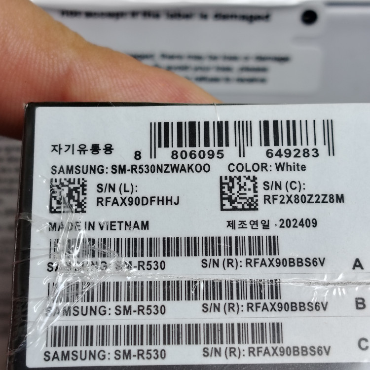 ایرپاد سامسونگ گلکسی بادز ۳ (Samsung Galaxy Buds 3) – صدای حرفهای AKG، حذف نویز هوشمند تطبیقی و طراحی ارگونومیک